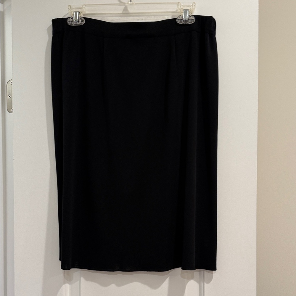 Misook Classic Black Pencil Skirt